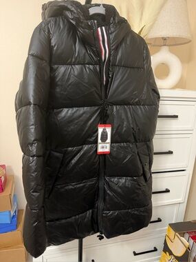 NWT Hunter Women's Black Mid-Length Hooded Puffer Jacket Coat Size Medium